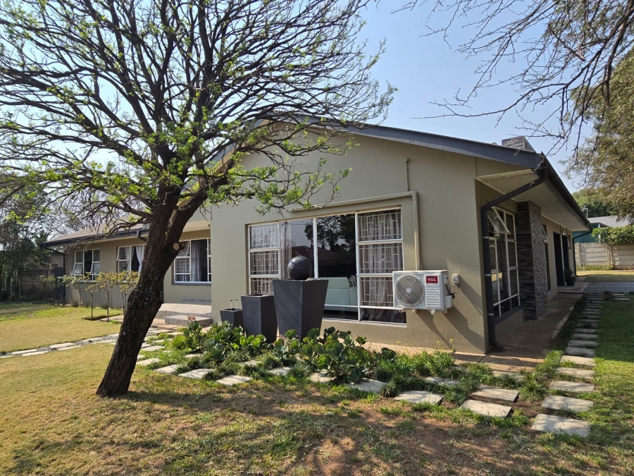 4 Bedroom Property for Sale in Parys Free State